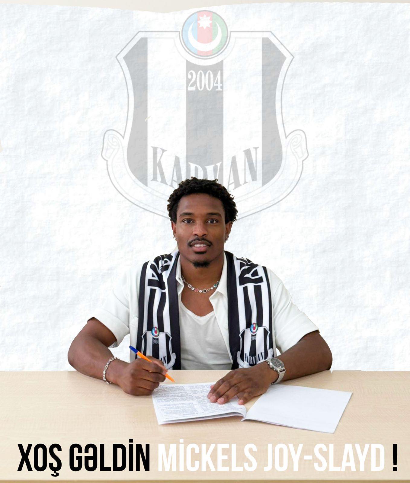 Джой‑Слэйд Микелс в «Карване»